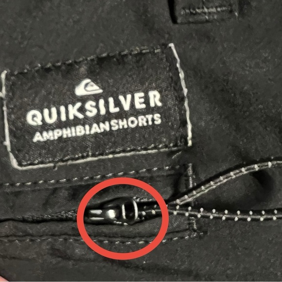 🌻Quiksilver Black Amphibian 20" Hybrid Boardshorts Size 30 - Picture 6 of 6